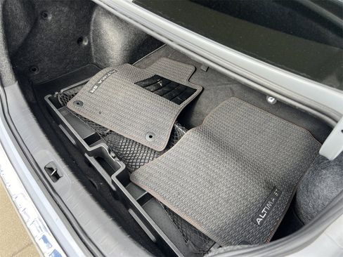 Certified 2023 Nissan Altima 2.5 SR w/ SR Premium Package image 27