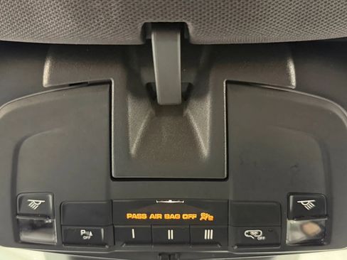 Used 2019 Porsche 718 Boxster Roadster 2D image 37