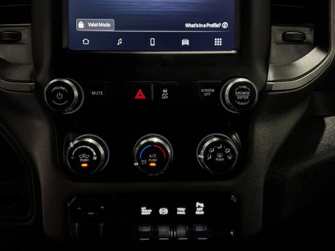 Used 2024 RAM 3500 Tradesman w/ Chrome Appearance Group image 30