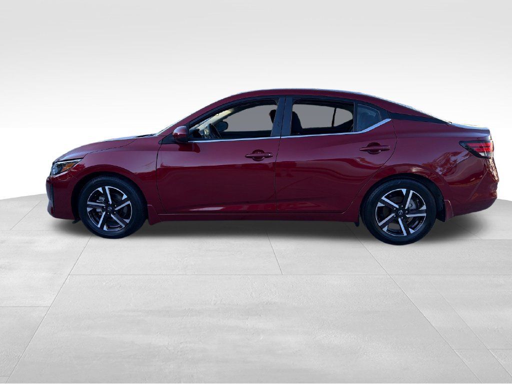 Used 2024 Nissan Sentra SV FWD image 4