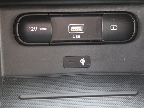 Used 2020 Kia Telluride SX w/ SX Prestige Package image 45