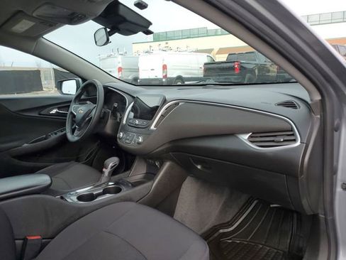 Certified 2024 Chevrolet Malibu RS image 27