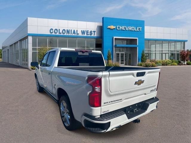 Used 2025 Chevrolet Silverado 1500 High Country w/ High Country Premium Package AWD/4WD image 6