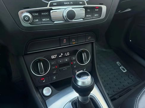 Used 2018 Audi Q3 2.0T Premium Plus w/ Premium Plus Package image 46