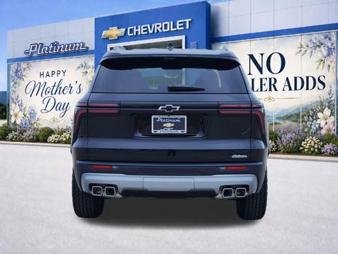 New 2026 Chevrolet Traverse Z71 w/ Driver Confidence Package AWD/4WD image 8