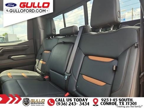 Used 2024 GMC Sierra 1500 AT4 w/ Technology Package AWD/4WD image 13