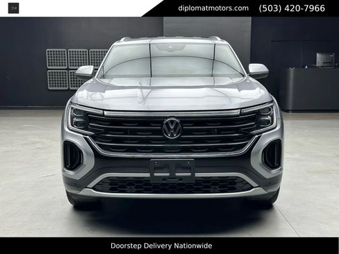 Used 2024 Volkswagen Atlas Cross Sport SE image 10