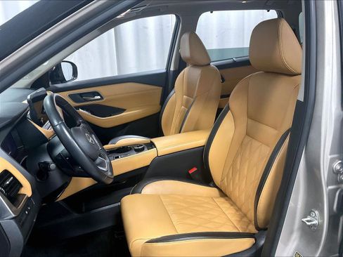 Used 2022 Nissan Rogue Platinum w/ Head-Up Display Package image 10