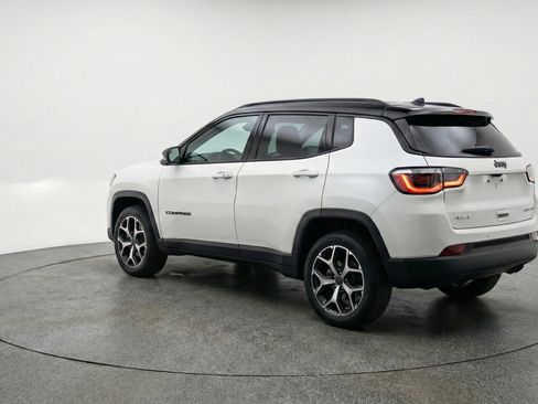 Used 2025 Jeep Compass Limited AWD/4WD image 6
