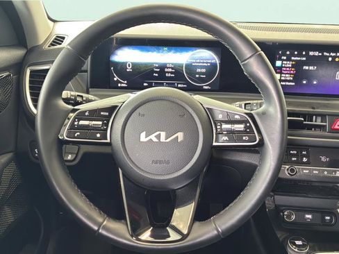 Used 2025 Kia Seltos EX w/ EX Sunroof Package FWD image 19