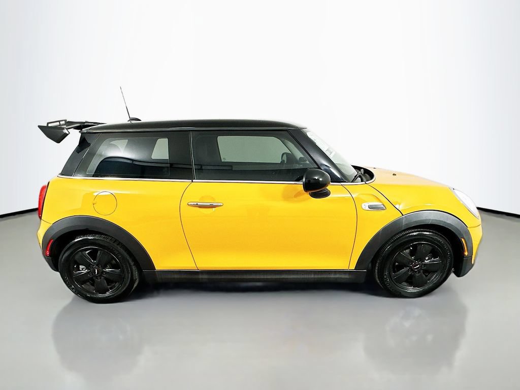 Used 2015 MINI Cooper 2-Door Hardtop FWD image 4