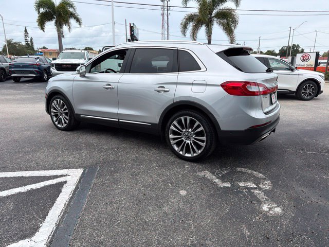 Used 2018 Lincoln MKX Reserve w/ Driver Assistance Package FWD image 5