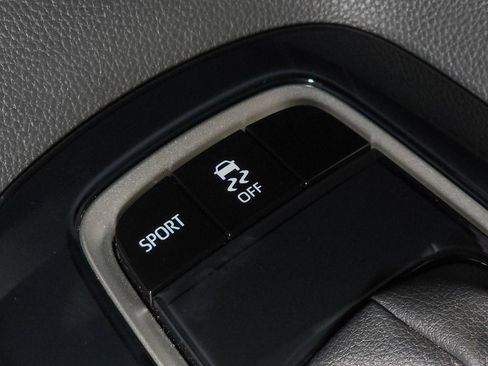 Used 2020 Toyota Corolla XSE image 38