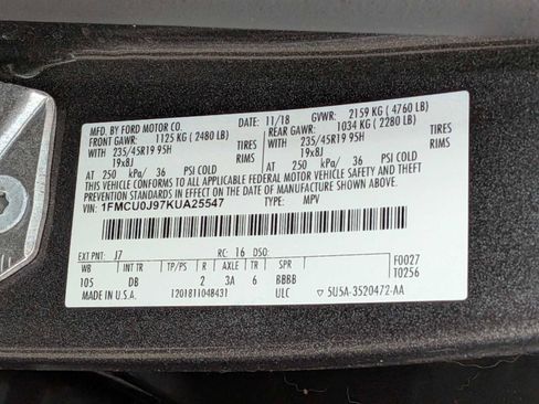 Used 2019 Ford Escape Titanium image 36