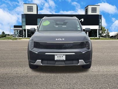 New 2026 Kia EV9 Wind
