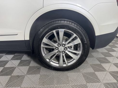 Used 2025 Cadillac XT5 Premium Luxury FWD image 37