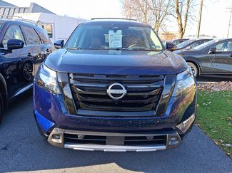 New 2025 Nissan Pathfinder Platinum video 2