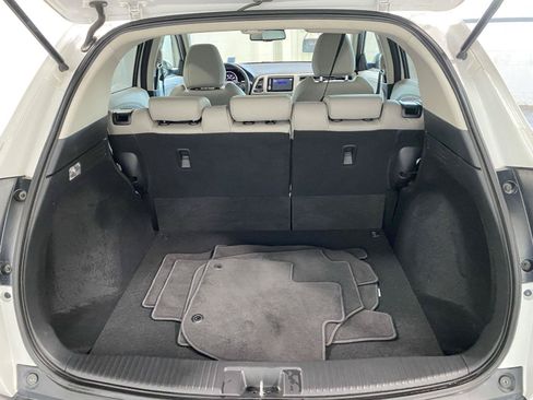 Used 2021 Honda HR-V EX-L image 16