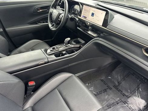 Certified 2024 Toyota Crown AWD/4WD image 20
