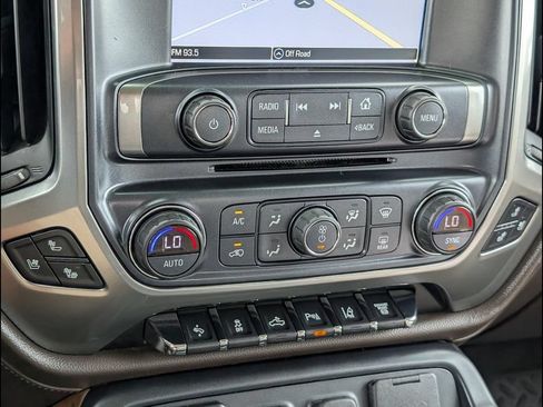 Used 2018 Chevrolet Silverado 2500 LTZ w/ Duramax Plus Package RWD image 15