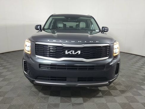 Used 2022 Kia Telluride EX w/ EX Premium Package FWD image 2