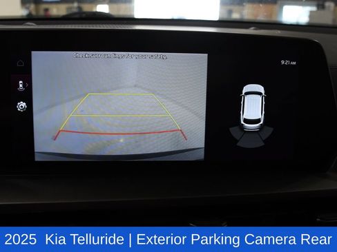 Used 2025 Kia Telluride S AWD/4WD image 18
