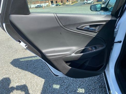 Used 2024 Chevrolet Malibu LT image 16