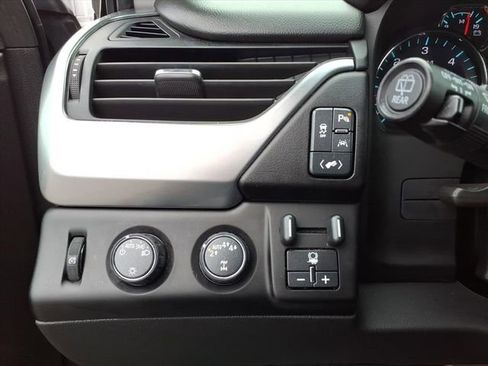 Used 2020 Chevrolet Tahoe LT image 18