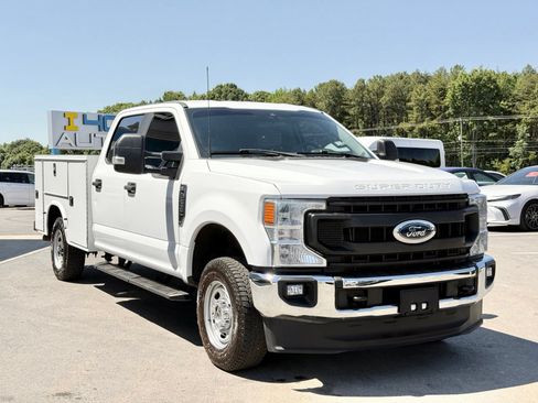Used 2022 Ford F250 XL w/ Power Equipment Group AWD/4WD image 7