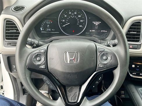 Used 2022 Honda HR-V EX image 11
