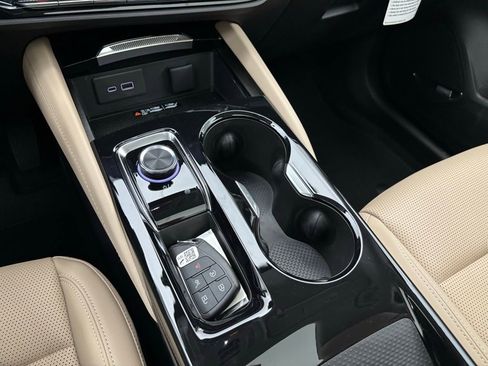 New 2025 Buick Envision Preferred image 32