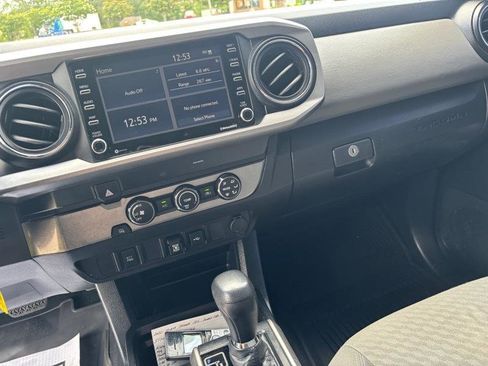 Used 2020 Toyota Tacoma SR5 RWD image 11