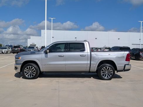 Used 2025 RAM 1500 Limited w/ Off Road Group AWD/4WD image 3