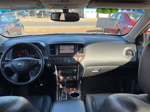 Used 2014 Nissan Pathfinder SL w/ SL Premium Package image 9