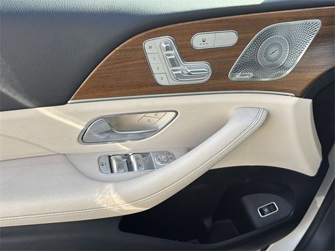 Certified 2022 Mercedes-Benz GLE 350 4MATIC w/ Premium Package image 22