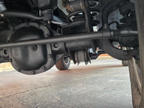 Used 1996 Jeep Cherokee 4WD 4-Door image 17