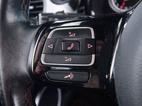 Used 2016 Volkswagen Beetle 1.8T Classic image 14