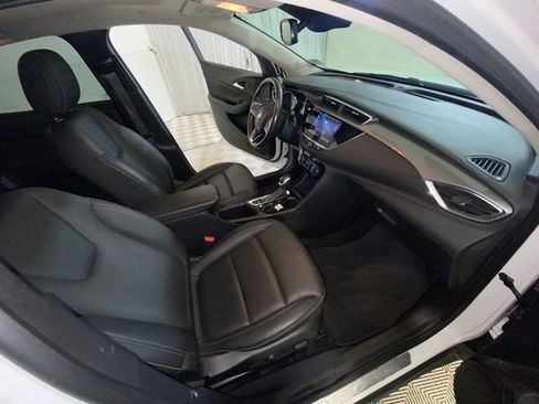 Used 2023 Buick Encore GX Essence w/ Experience Buick Package FWD image 38