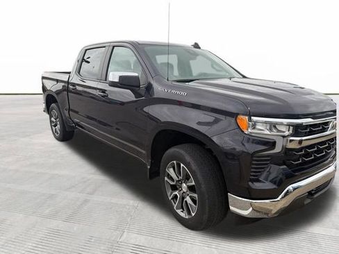 Used 2023 Chevrolet Silverado 1500 LT image 2