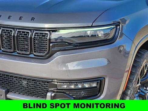 Used 2024 Jeep Wagoneer Series II image 7