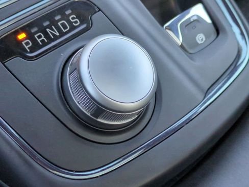 Used 2016 Chrysler 200 S image 34