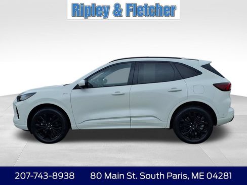 Used 2023 Ford Escape ST-Line Elite w/ Premium Technology Package AWD/4WD image 9