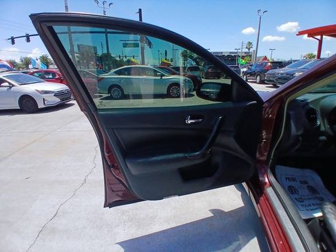 Used 2011 Nissan Maxima 3.5 SV FWD image 10