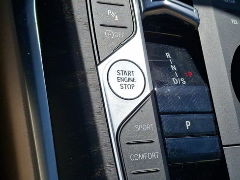 Used 2023 BMW 330i xDrive Sedan w/ Convenience Package image 22