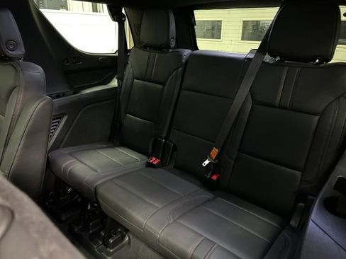 Used 2023 Chevrolet Tahoe RST image 32