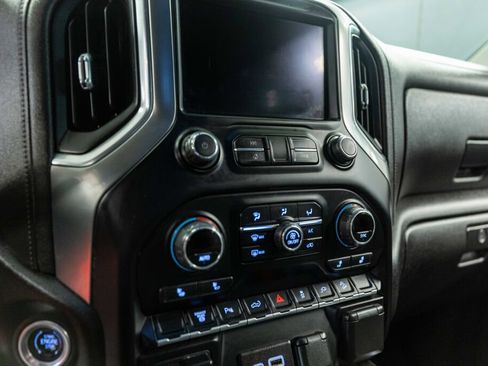 Used 2022 Chevrolet Silverado 2500 LT w/ Z71 Sport Edition image 13