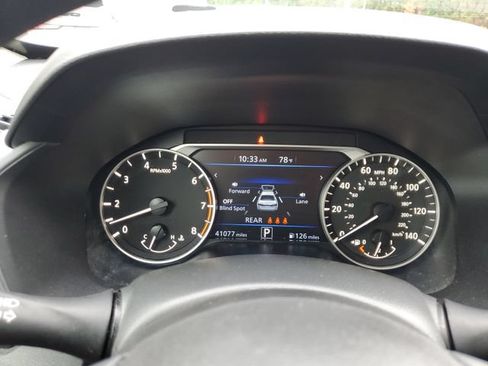 Used 2024 Nissan Altima 2.5 SV FWD image 24