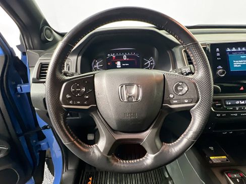 Used 2025 Honda Passport TrailSport image 17