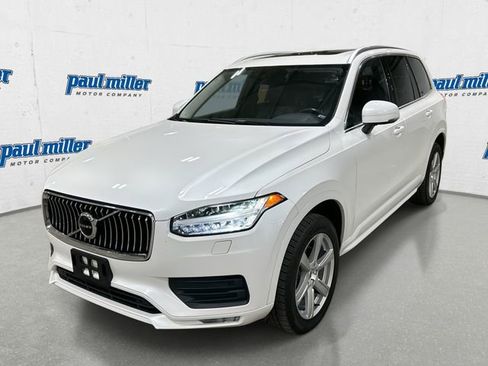 Used 2022 Volvo XC90 T5 Momentum AWD/4WD image 1