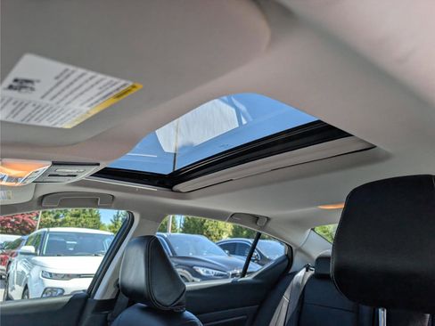 Used 2024 Nissan Altima 2.5 SL image 29